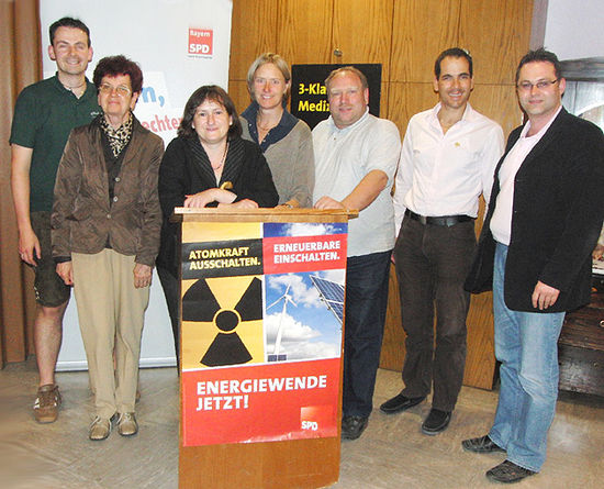 Gründonnerstag 2011 Fastensuppenessen in Schierling mit MdB Schieder